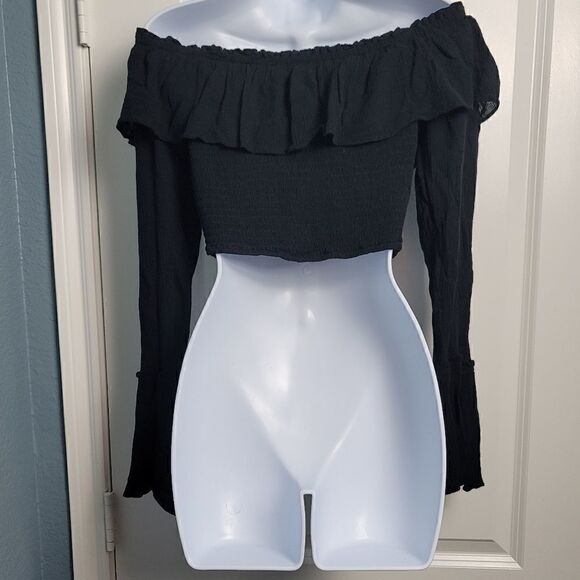 KIMCHI BLUE Ruffled Long Sleeve Crop Top - Picture 6 of 11
